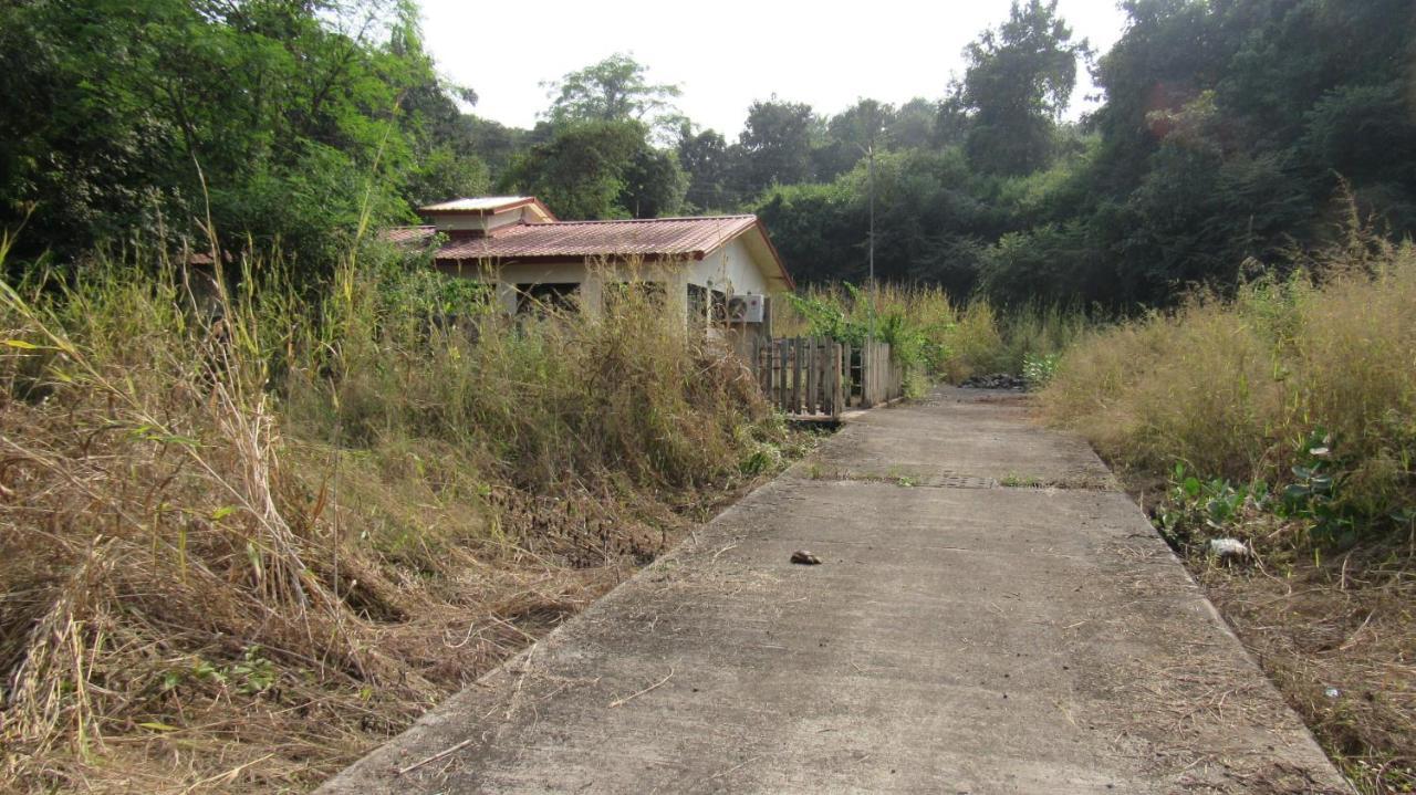 Retreat Chalets, The Nest, At Sparsh Resorts, Karjat Luaran gambar
