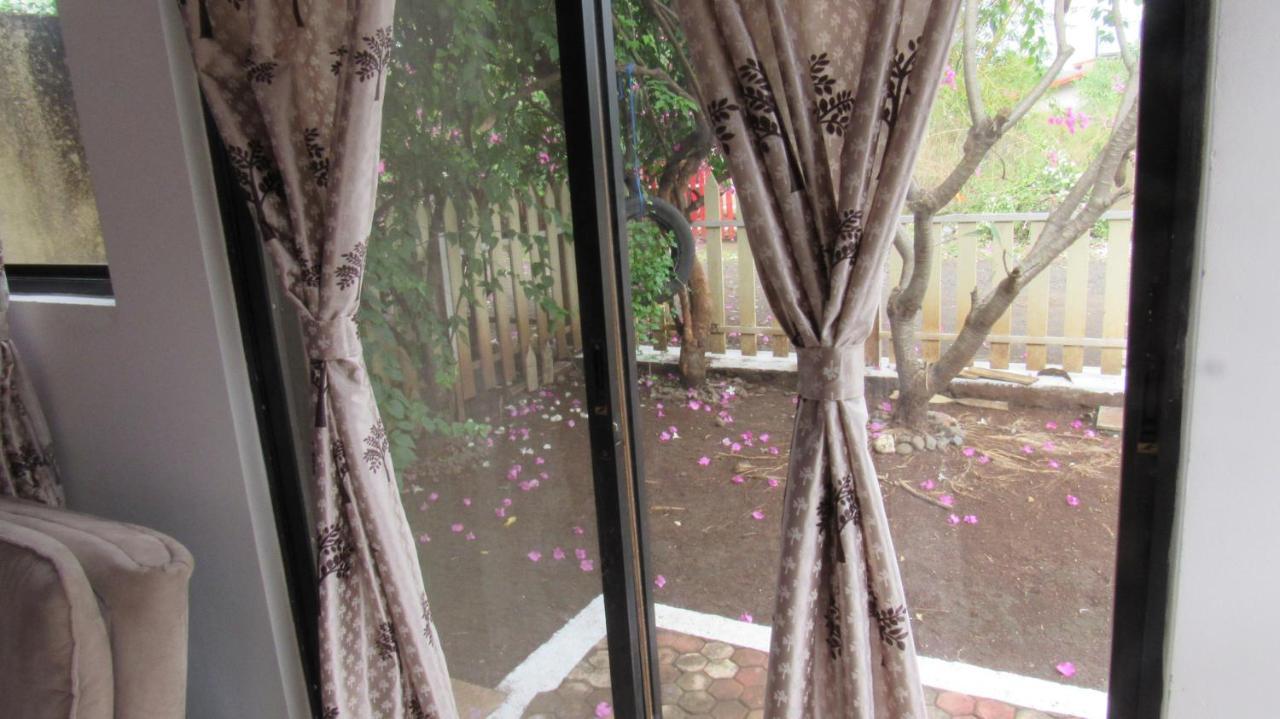 Retreat Chalets, The Nest, At Sparsh Resorts, Karjat Luaran gambar